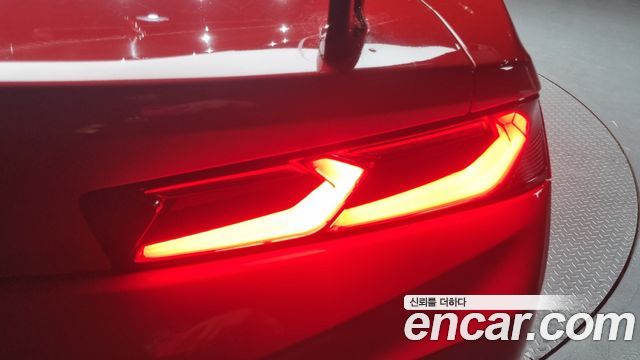 Chevrolet Camaro SS 6.2 V8 Volcano Red 2017 — фото 23