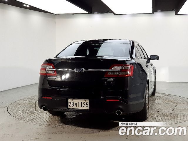 Ford Taurus 2.0 Limited EcoBoost 6th 2013 — фото 3