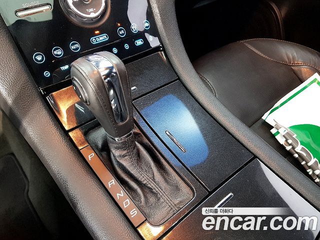 Ford Taurus 2.0 Limited EcoBoost 6th 2013 — фото 16