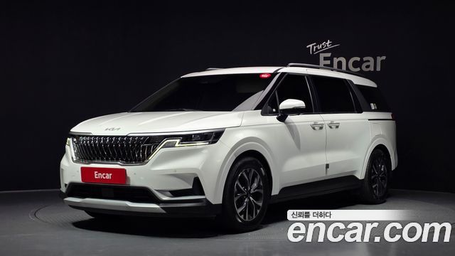 Kia Carnival (IV) Gasoline 9-Seater Prestige 2023 — фото 1