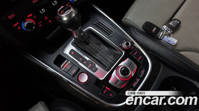 Audi SQ5 3.0 TDI Quattro 8R 2014 — фото 9