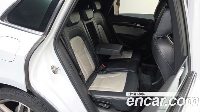 Audi SQ5 3.0 TDI Quattro 8R 2014 — фото 15