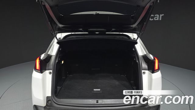 Peugeot 3008 (II) 1.6 BlueHDi Allure 2018 — фото 20