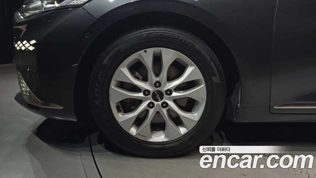 Kia K8 2.5 Gasoline 2WD Noblesse 2023 — фото 5