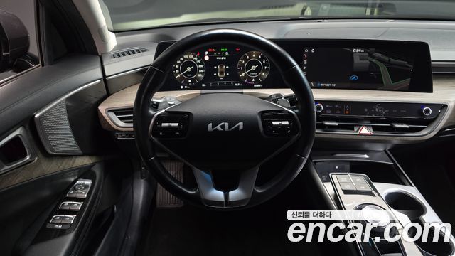Kia K8 2.5 Gasoline 2WD Noblesse 2023 — фото 13