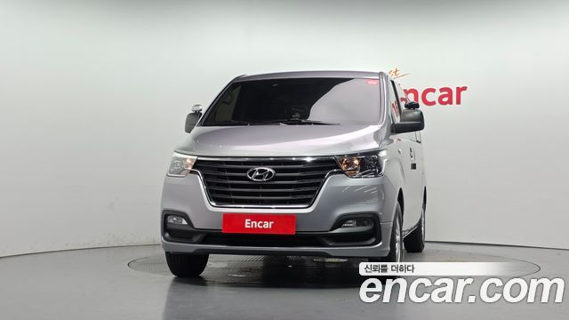 Hyundai Grand Starex Van 3-Seater Smart 2021 — фото 3