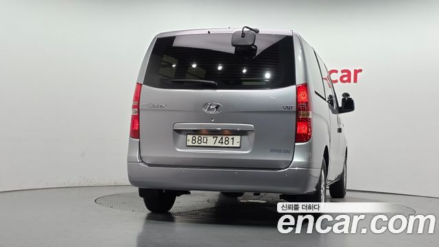 Hyundai Grand Starex Van 3-Seater Smart 2021 — фото 4