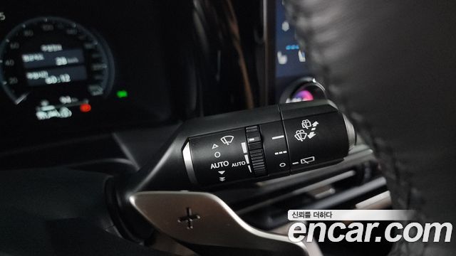 Lexus LM (II) 500h Executive 2025 — фото 7