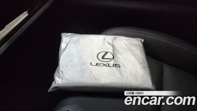 Lexus LM (II) 500h Executive 2025 — фото 14