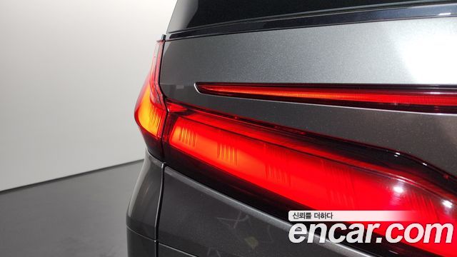 Lexus LM (II) 500h Executive 2025 — фото 23