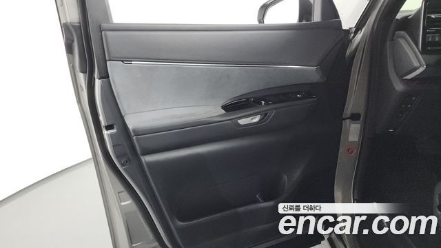 Lexus LM (II) 500h Executive 2025 — фото 25