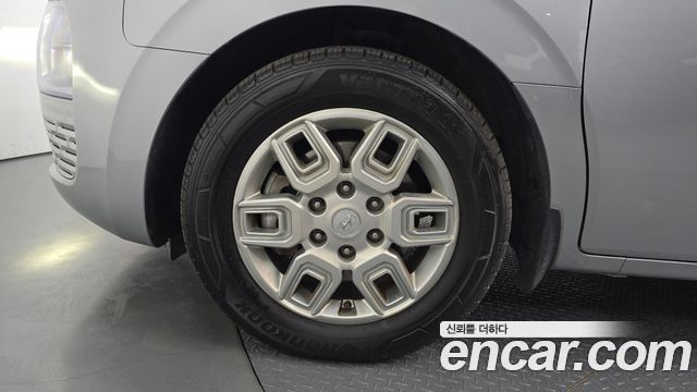 Hyundai Staria Cargo 5-Seater Modern 2023 — фото 5