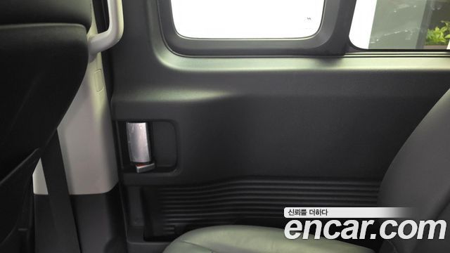 Hyundai Staria Cargo 5-Seater Modern 2023 — фото 25