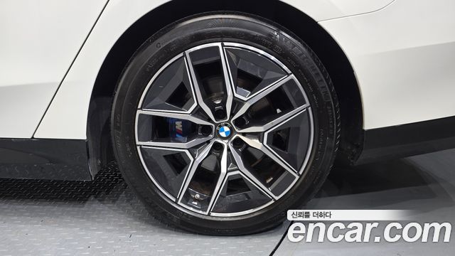 BMW 5 Series (G60) 523d M Sport 2024 — фото 21