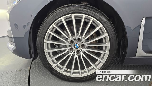 BMW 7 Series (G11) 740Li xDrive Design Pure Excellence 2020 — фото 5