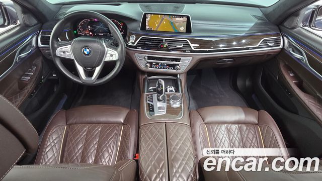 BMW 7 Series (G11) 740Li xDrive Design Pure Excellence 2020 — фото 7