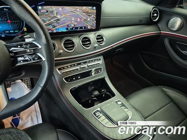 Mercedes-Benz E-Class (W213) E220d 4MATIC AMG Line 2023 — фото 15