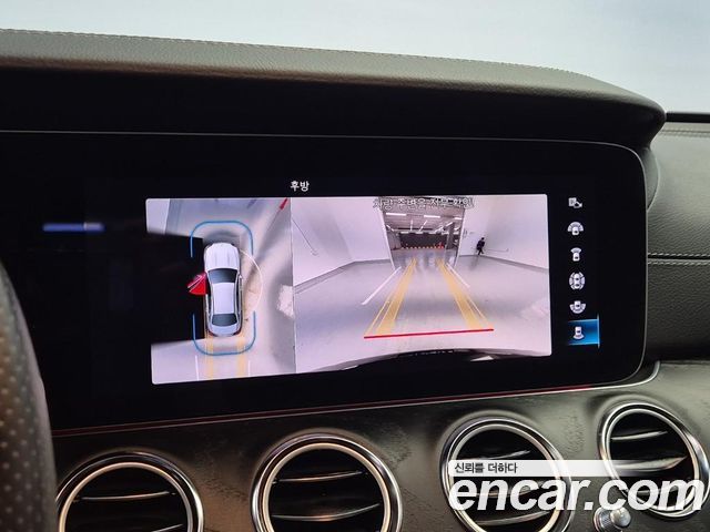 Mercedes-Benz E-Class (W213) E220d 4MATIC AMG Line 2023 — фото 21