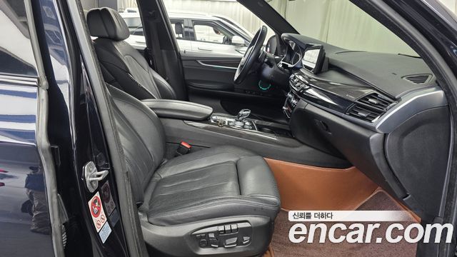 BMW X5 (F15) xDrive 40d 2017 — фото 11