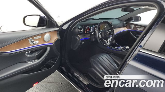 Mercedes-Benz E-Class (W213) E300e Exclusive 2019 — фото 10