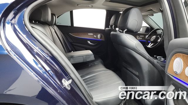 Mercedes-Benz E-Class (W213) E300e Exclusive 2019 — фото 12