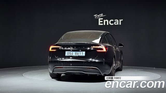 Tesla Model 3 RWD 2025 — фото 4