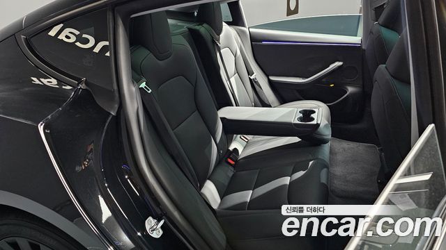 Tesla Model 3 RWD 2025 — фото 15