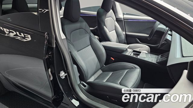Tesla Model 3 RWD 2025 — фото 16