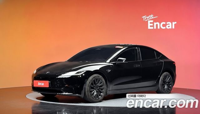 Tesla Model 3 RWD