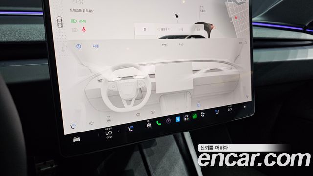 Tesla Model 3 RWD 2025 — фото 36