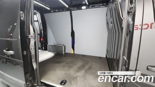 Renault Korea Master 2.3 Van L 2020 — фото 11