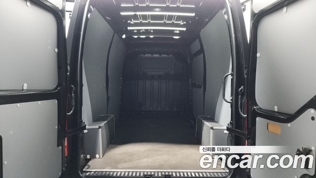 Renault Korea Master 2.3 Van L 2020 — фото 17