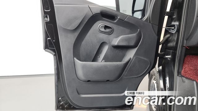 Renault Korea Master 2.3 Van L 2020 — фото 24