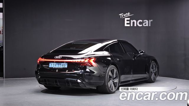 Audi e-tron GT GT quattro Premium 2022 — фото 2