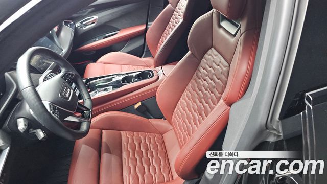 Audi e-tron GT GT quattro Premium 2022 — фото 29