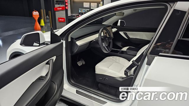 Tesla Model Y Performance AWD 2022 — фото 10