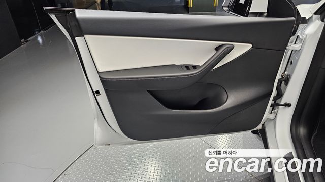 Tesla Model Y Performance AWD 2022 — фото 30