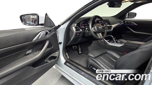 BMW 4 Series (G22) 420i M Sport Performance Coupe 2023 — фото 10