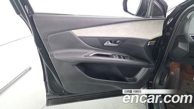 Peugeot 3008 (II) 2.0 BlueHDi GT 2018 — фото 24