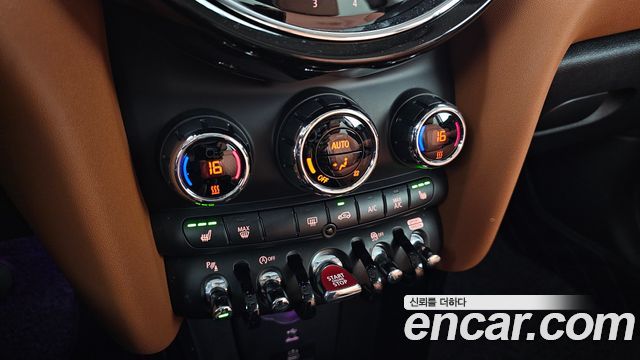 MINI Cooper S Classic Third Generation 2024 — фото 18