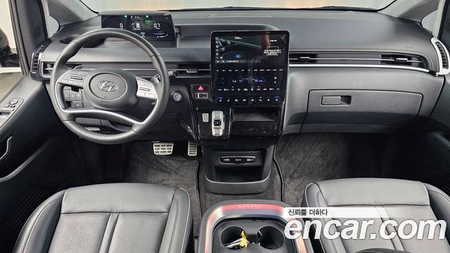 Hyundai Staria Lounge 9-Seater Prestige 2024 — фото 7
