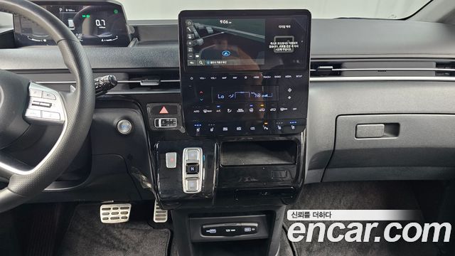 Hyundai Staria Lounge 9-Seater Prestige 2024 — фото 13