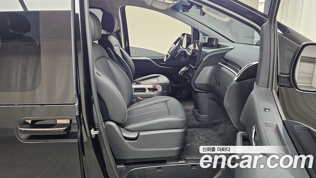 Hyundai Staria Lounge 9-Seater Prestige 2024 — фото 26