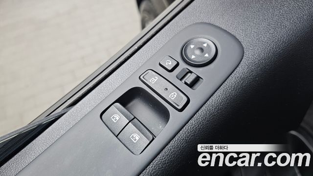 Hyundai Staria Lounge 9-Seater Prestige 2024 — фото 28