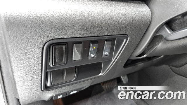 Renault Korea QM6 Diesel 2WD RE Signature 2017 — фото 16
