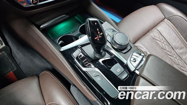 BMW 5 Series (G30) 530e M Sport 2020 — фото 9