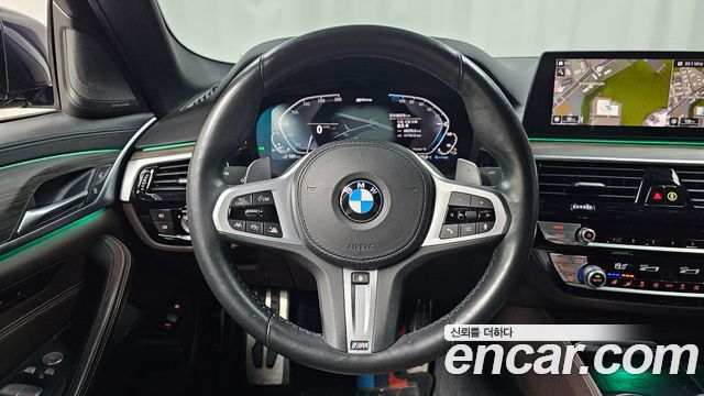 BMW 5 Series (G30) 530e M Sport 2020 — фото 13
