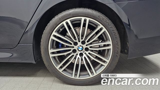BMW 5 Series (G30) 530e M Sport 2020 — фото 21