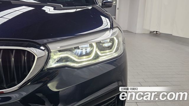 BMW 5 Series (G30) 530e M Sport 2020 — фото 22