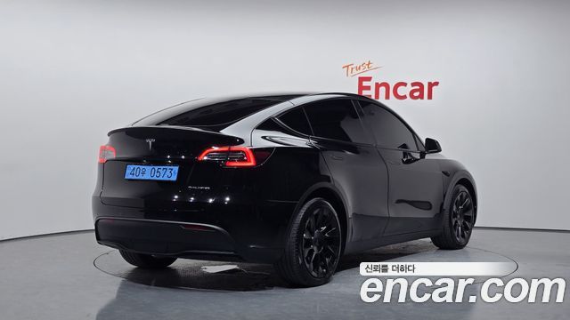 Tesla Model Y Long Range AWD 2022 — фото 2